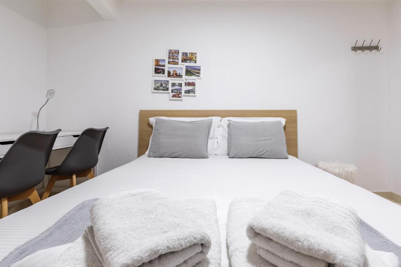 Αpartment In Rotonda Apartment Солун Екстериор снимка